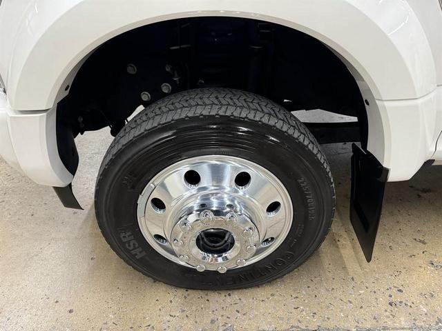 Photo of 2018 White Platinum Metallic Tri-Coat Ford F-450