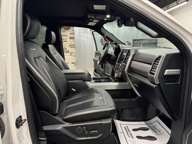 Photo of 2018 White Platinum Metallic Tri-Coat Ford F-450