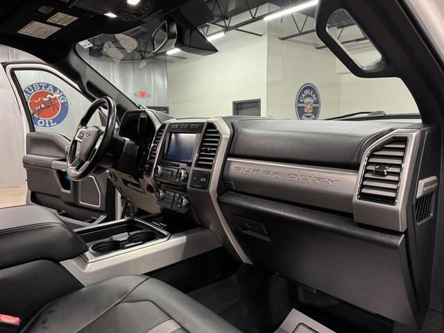Photo of 2018 White Platinum Metallic Tri-Coat Ford F-450