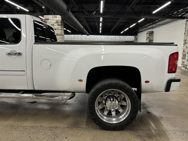 Photo of 2013 Summit White GMC Sierra 3500