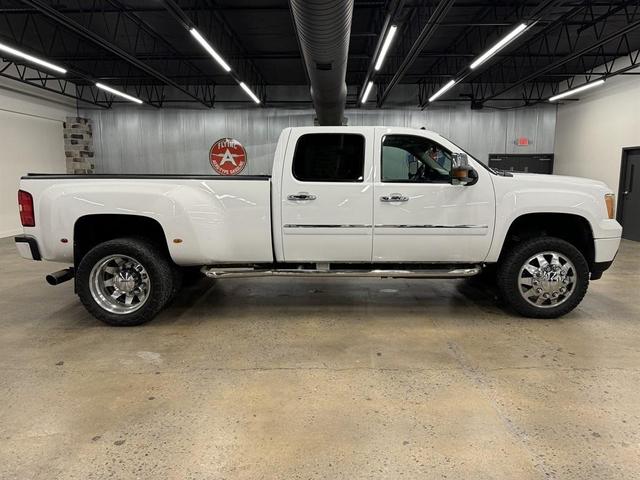 Photo of 2013 Summit White GMC Sierra 3500