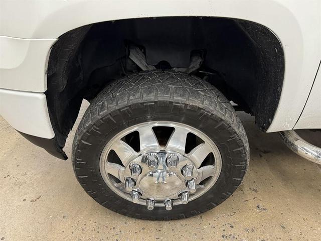 Photo of 2013 Summit White GMC Sierra 3500