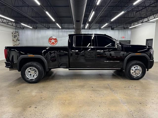 Photo of 2024 Onyx Black GMC Sierra 3500