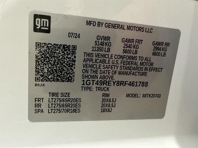 Photo of 2024 Summit White GMC Sierra 2500