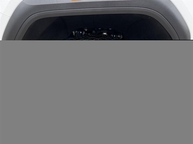 Photo of 2024 Summit White GMC Sierra 2500