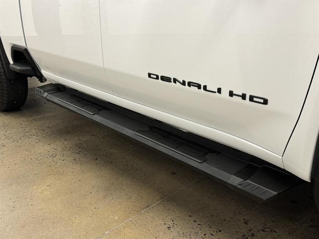 Photo of 2024 Summit White GMC Sierra 2500
