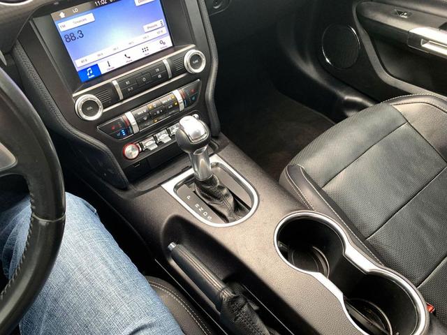 Photo of 2019 Ingot Silver Metallic Ford Mustang