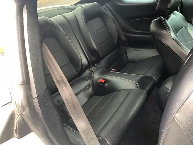 Photo of 2019 Ingot Silver Metallic Ford Mustang