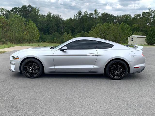 Photo of 2019 Ingot Silver Metallic Ford Mustang