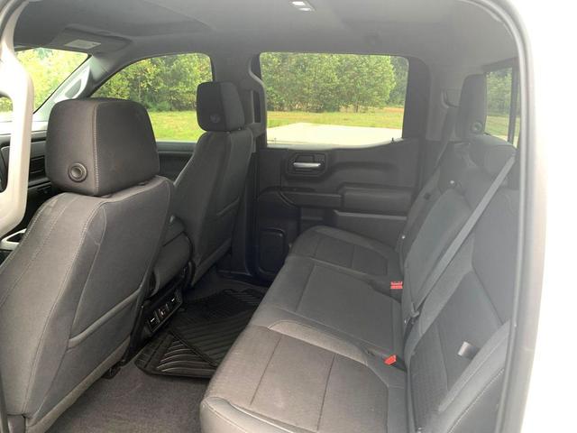 Photo of 2019 White Chevrolet Silverado 1500