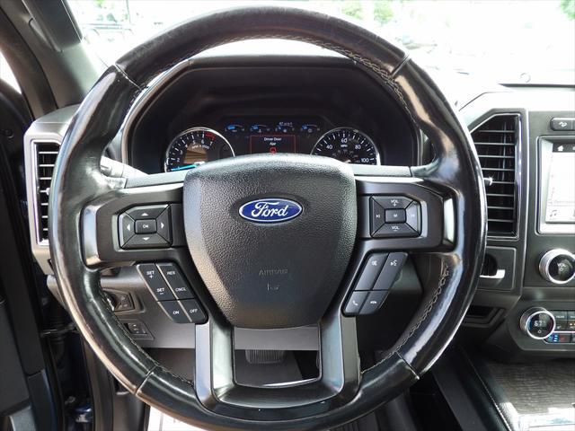 Photo of 2019 Blue Metallic Ford Expedition Max