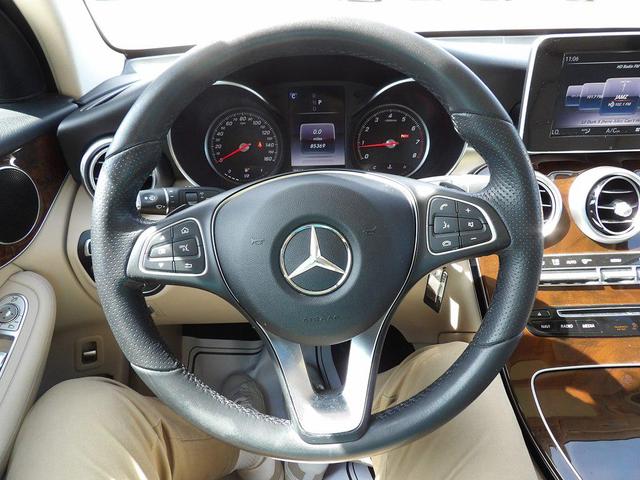 Photo of 2018 WHITE Mercedes-Benz GLC 300
