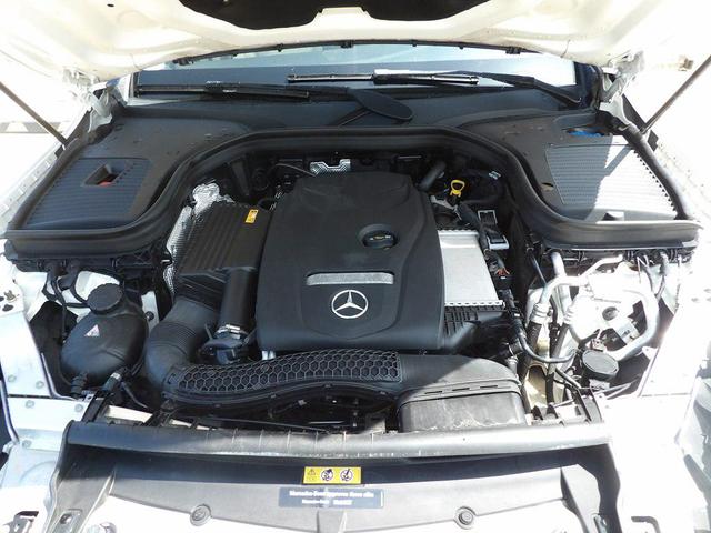 Photo of 2018 WHITE Mercedes-Benz GLC 300