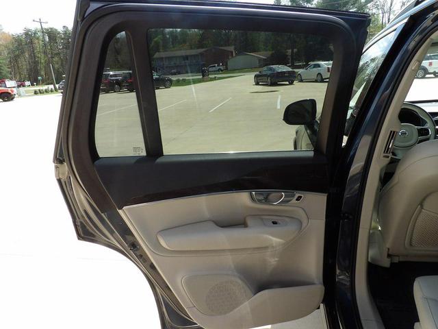 Photo of 2019 BLUE Volvo XC90