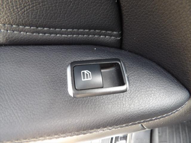 Photo of 2018 BLACK Mercedes-Benz GLS 550