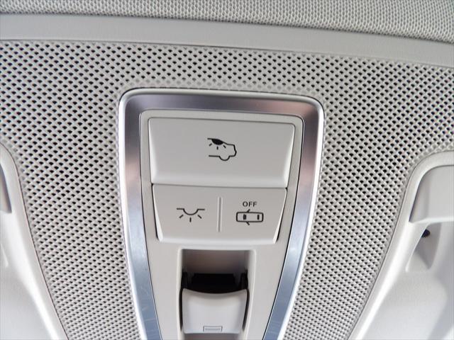 Photo of 2018 BLACK Mercedes-Benz GLS 550