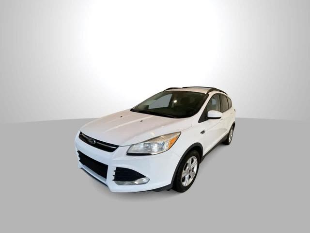 Photo of 2016 Oxford White Ford Escape