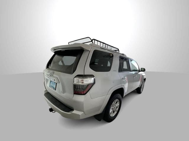 Photo of 2017 Classic Silver Metallic Toyota 4Runner