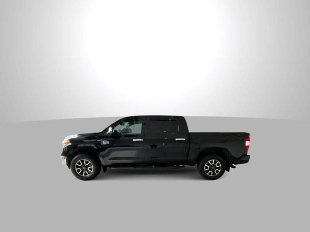 Photo of 2017 Midnight Black Metallic Toyota Tundra