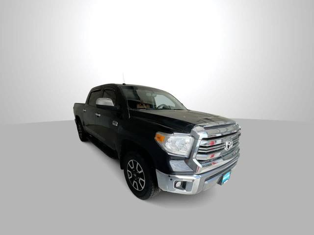 Photo of 2017 Midnight Black Metallic Toyota Tundra