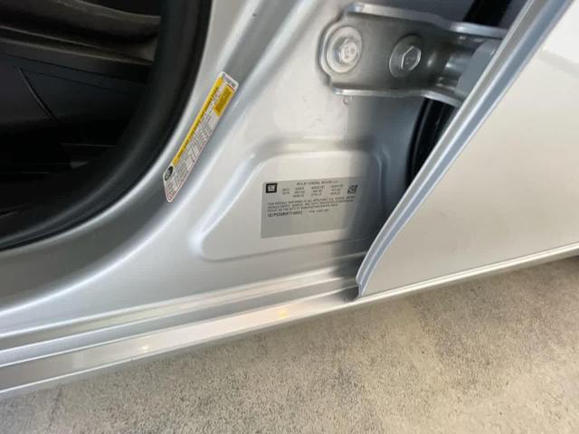 Photo of 2015 Silver Ice Metallic Chevrolet Cruze