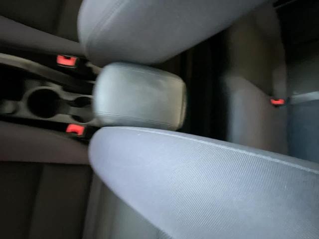 Photo of 2015 Silver Ice Metallic Chevrolet Cruze