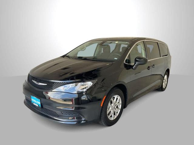 2022 Chrysler Voyager