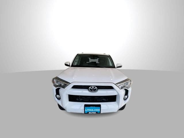 Photo of 2018 Super White Toyota 4Runner