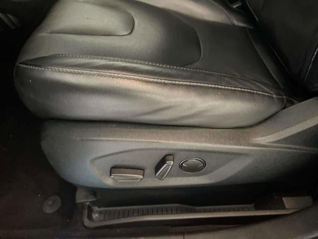 Photo of 2020 Agate Black Ford Edge