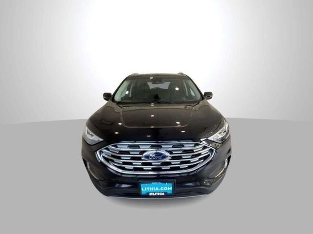 Photo of 2020 Agate Black Ford Edge