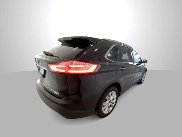 Photo of 2020 Agate Black Ford Edge