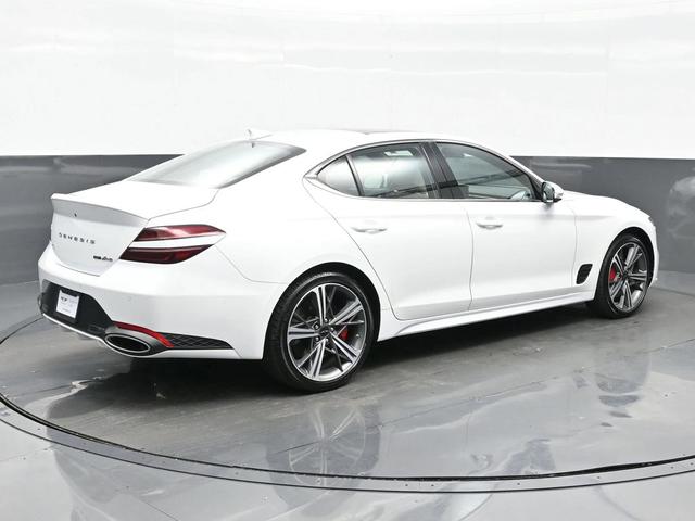 Photo of 2025 Uyuni White Genesis G70