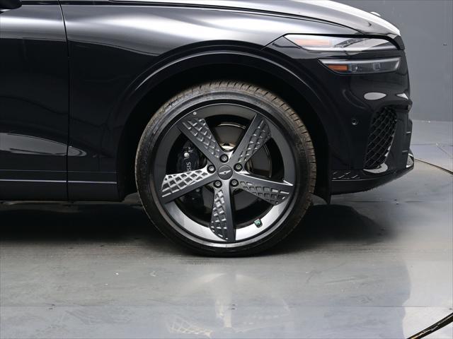 Photo of 2025 Vik Black Genesis GV70
