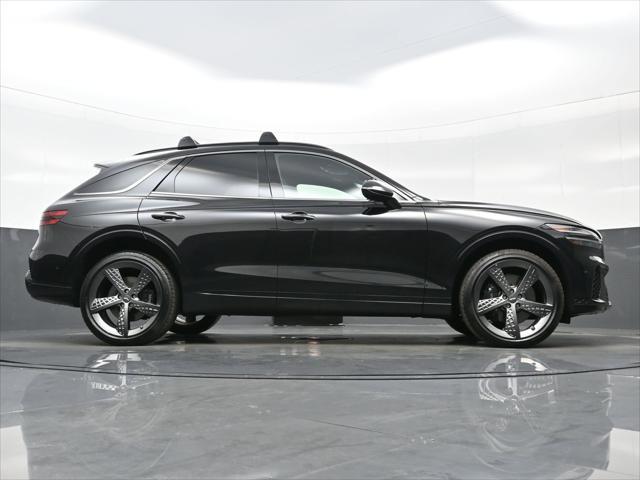 Photo of 2025 Vik Black Genesis GV70