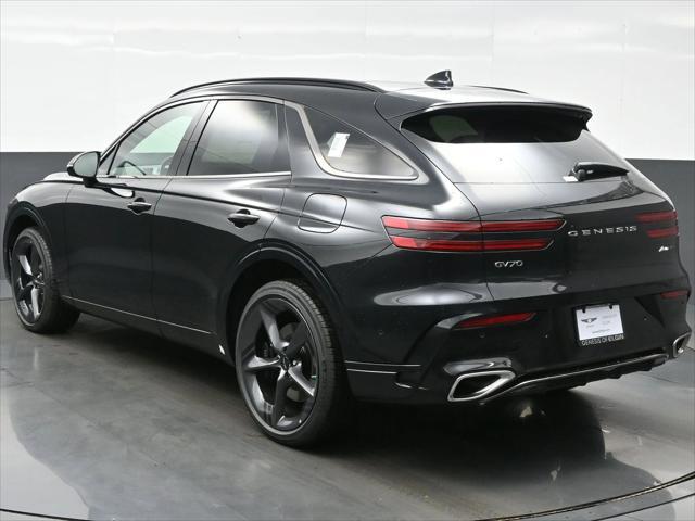 Photo of 2026 Vik Black Genesis GV70