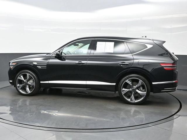 Photo of 2025 Vik Black Genesis GV80