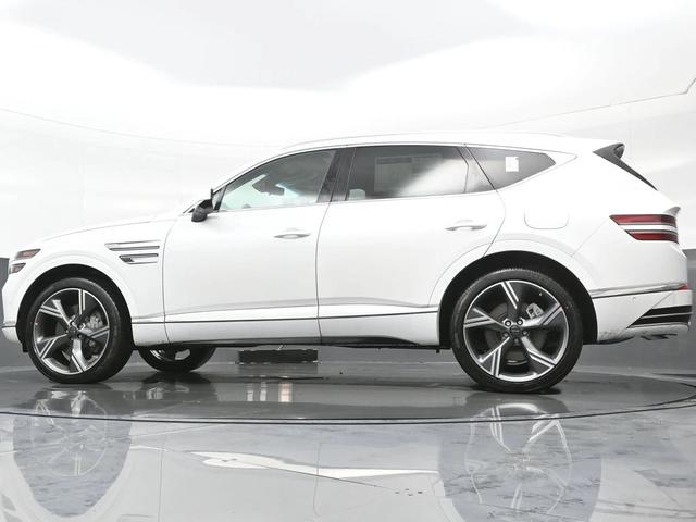 Photo of 2025 Uyuni White Genesis GV80