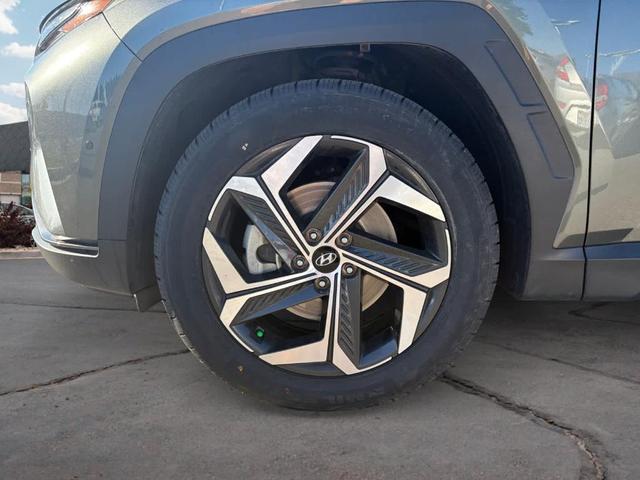 Photo of 2022 Amazon Gray Hyundai TUCSON