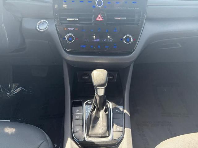 Photo of 2022 Black Noir Pearl Hyundai IONIQ Hybrid