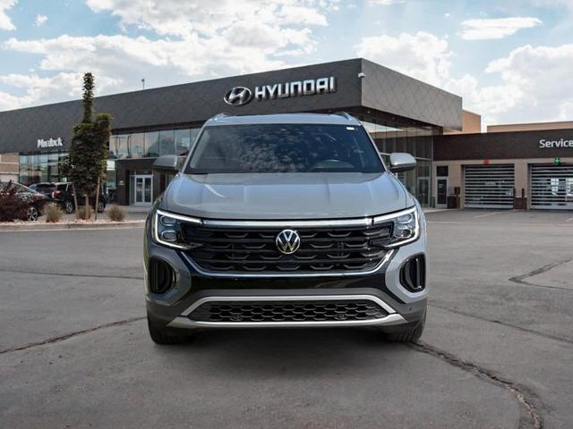 Photo of 2024 Pure Gray Volkswagen Atlas Cross Sport