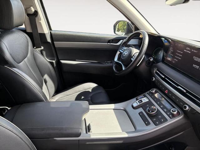 Photo of 2023 Abyss Black Pearl Hyundai PALISADE