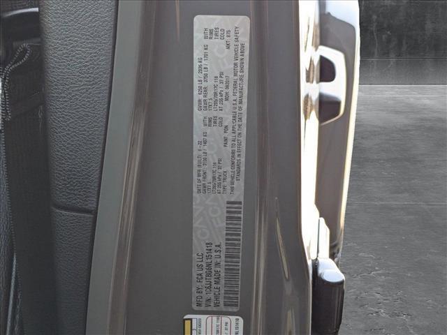 Photo of 2022 Sting-Gray Clearcoat Jeep Gladiator