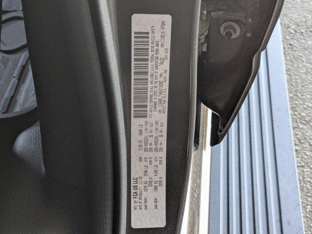 Photo of 2019 Diamond Black Crystal Pearlcoat RAM 1500