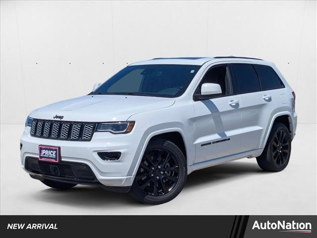 Photo of 2022 Bright White Clearcoat Jeep Grand Cherokee