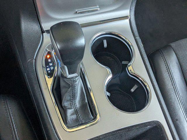 Photo of 2022 Bright White Clearcoat Jeep Grand Cherokee
