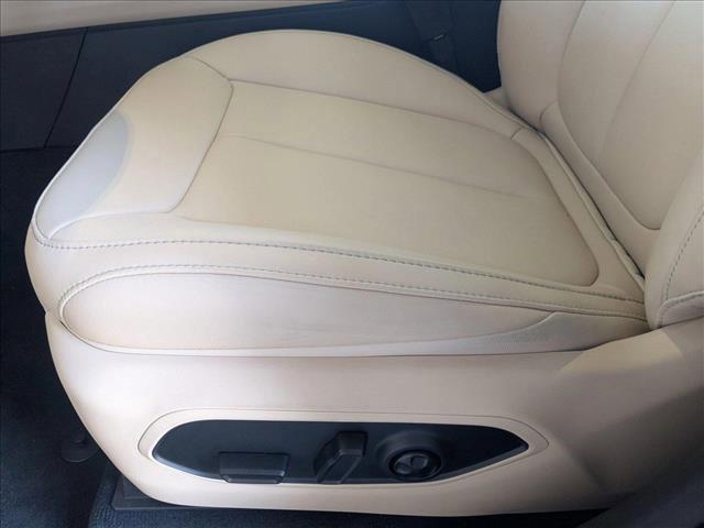 Photo of 2025 Baltic Gray Metallic Clearcoat Jeep Grand Cherokee L