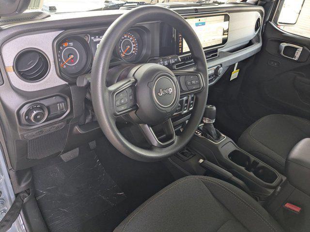 Photo of 2025 Anvil Clearcoat Jeep Wrangler