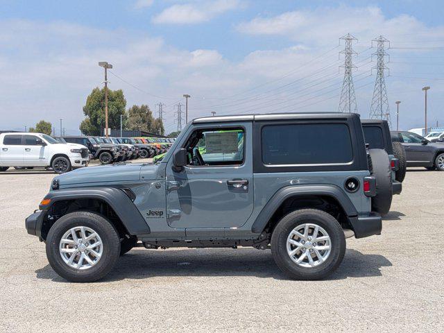 Photo of 2025 Anvil Clearcoat Jeep Wrangler