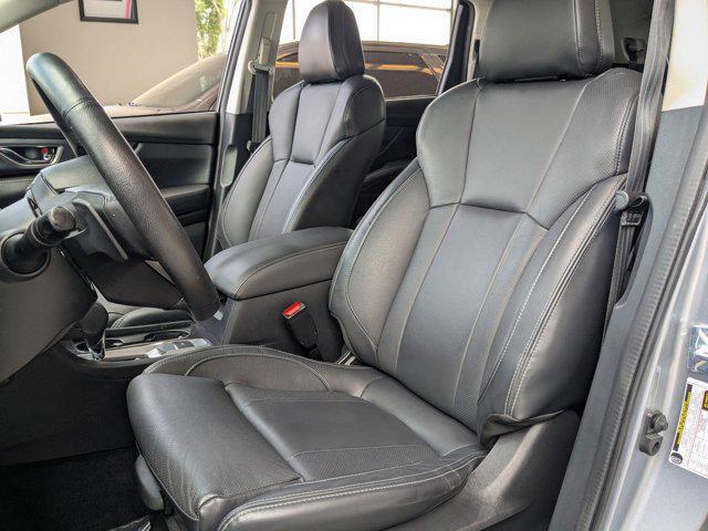 Photo of 2023 Ice Silver Metallic Subaru Ascent