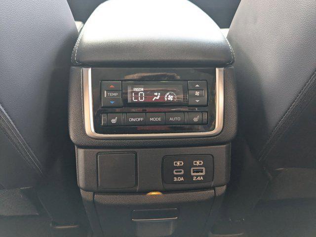 Photo of 2023 Ice Silver Metallic Subaru Ascent